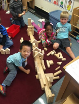 children with blocks 