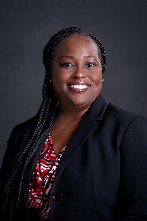 Angela Newing headshot
